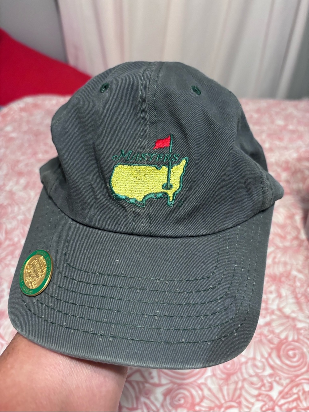 Masters Embroidered Logo Green Baseball Cap with pin